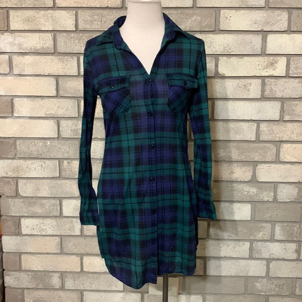 3for$20 button front small runs on smaller side